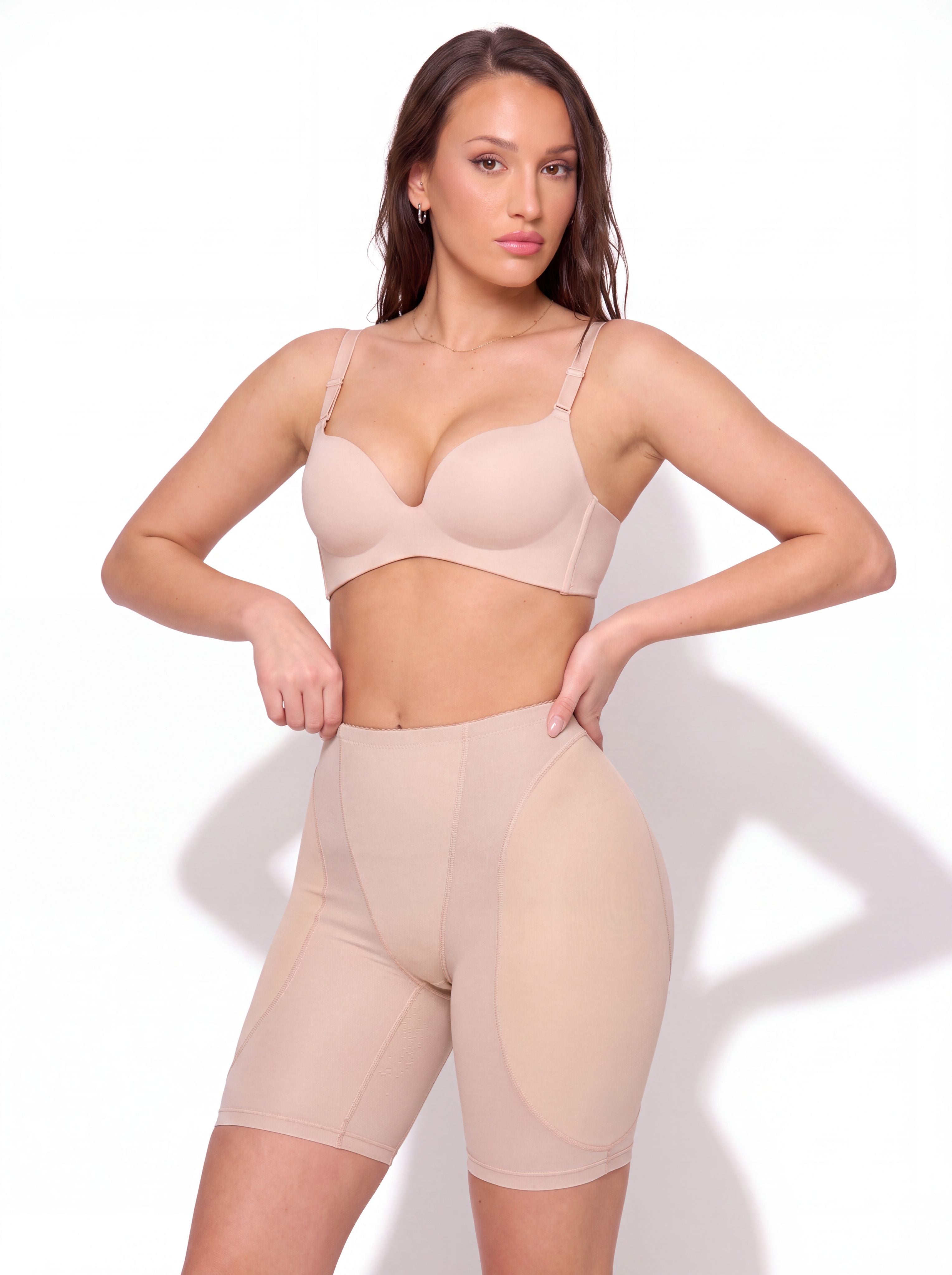 Hourglass ™ Low Waist Sculpting Shorts